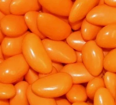sweet-halal-vegan-drag-e-amande-orange-drag-es-vanille image 1