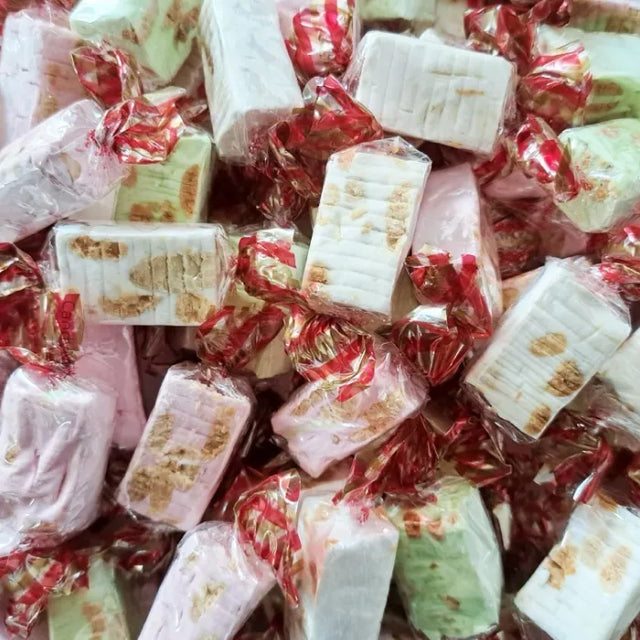 candymix-hotte-p-re-no-l-cadeau-bonbons-sucettes-chocolat image 2