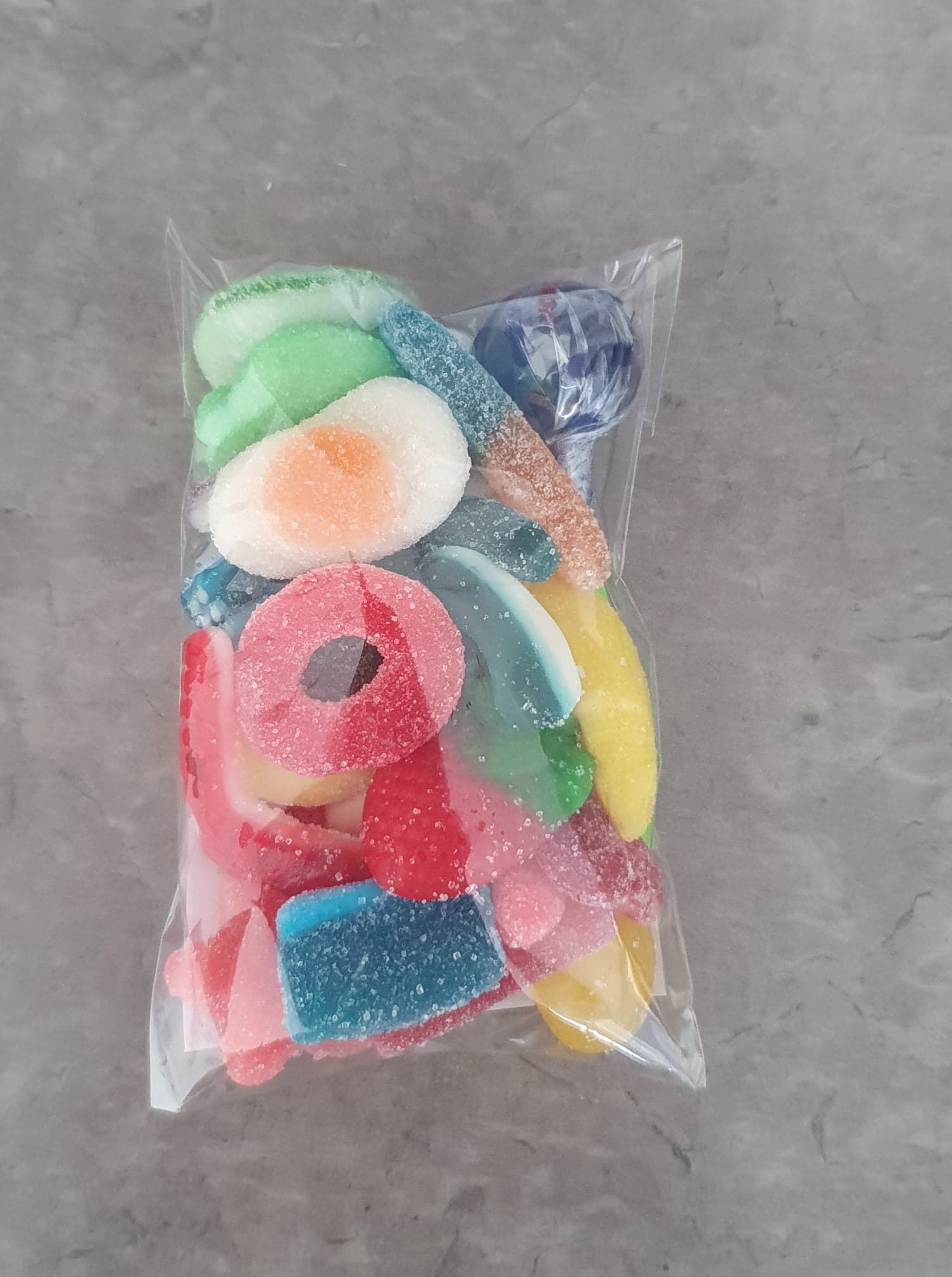 sweet-halal-vegan-mix-a-d-bonbons-halal-avec-sucette image 2